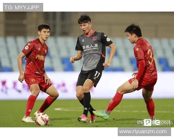 北京羽毛球队强势领跑联赛积分榜积分达到81分展现出色竞技状态 北京羽毛球队强势领跑联赛积分榜积分达到81分展现出色竞技状态